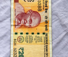 200 Rupees note