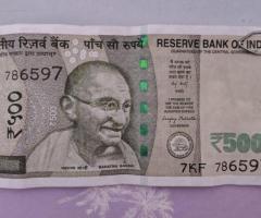 Rare 500 rupee note with 786 serial number.